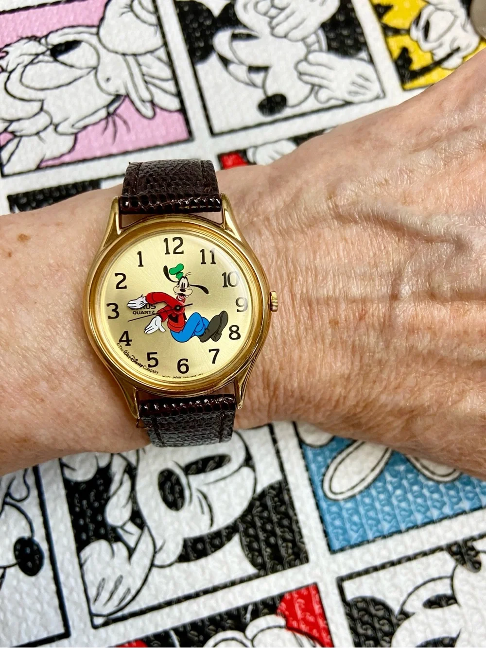 Vintage Disney X Lorus by Seiko Backwards Running Goofy Watch